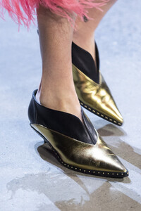 prabal-gurung-clp-rf19-0465.thumb.jpg.54858b13d12ce2f3cad86422637d074c.jpg