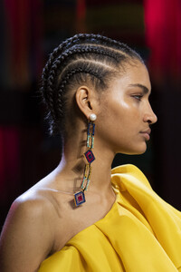 prabal-gurung-clp-rf19-0541.thumb.jpg.4dd32930a0db297da4ecc2fb930d8e8a.jpg