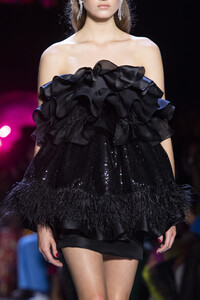 prabal-gurung-clp-rf19-0588.thumb.jpg.a311ff3dbe088584b03d932358e37108.jpg