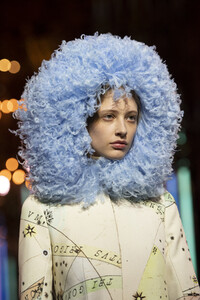 schiaparelli-hc-clp-rs19-2662.thumb.jpg.5500f6d72029e3a48c89d9fd60ec94a3.jpg
