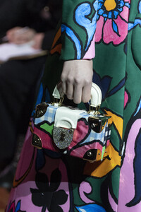 schiaparelli-hc-clp-rs19-2938.thumb.jpg.16e8a080450100f3d4820ae008f5fd9c.jpg