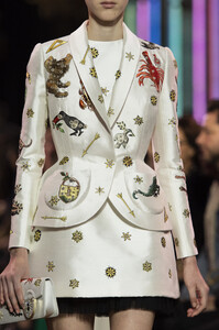 schiaparelli-hc-clp-rs19-3069.thumb.jpg.39f0463160ba1dd5a77140991ea44559.jpg