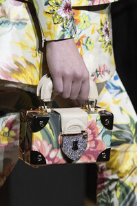 schiaparelli-hc-clp-rs19-3110.thumb.jpg.dfe983d389961c928fe4091541ed5d21.jpg