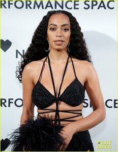 solange-knowles-performance-space-nyc-may-2019-01-5.jpg