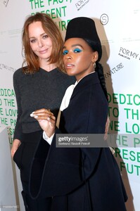 stella-mccartney-and-janelle-monae-pose-after-the-stella-mccartney-picture-id1133554795.jpg