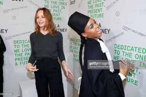 stella-mccartney-and-janelle-monae-pose-after-the-stella-mccartney-picture-id1133555189.jpg