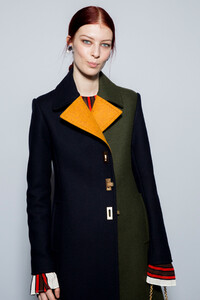 tory-burch-bks-g-rf19-4851.thumb.jpg.52ac5539cc8469992df3c0a7b2e9c56a.jpg