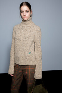 tory-burch-bks-g-rf19-4915.thumb.jpg.91a61f1f46e75426c6f0f83ce4281279.jpg