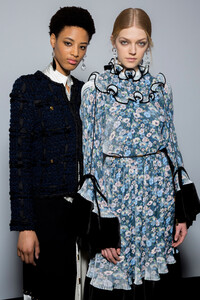 tory-burch-bks-g-rf19-5137.thumb.jpg.e9c84d9c10fa28ba1e828d12cf863d59.jpg