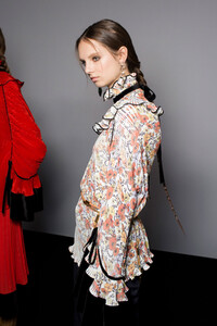 tory-burch-bks-g-rf19-5371.thumb.jpg.39509ade5e3814f02d591e47d14363e9.jpg