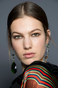tory-burch-bks-v-rf19-3117.thumb.jpg.512c5f48ce5c93c02af2840f356fe280.jpg
