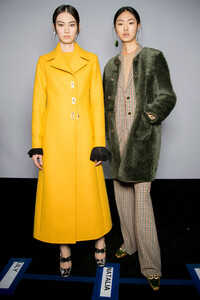 tory-burch-bks-v-rf19-3227.thumb.jpg.a5ed371089397dce73de6d6e3727b871.jpg