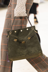tory-burch-clp-rf19-2777.thumb.jpg.e33af0a47d4f3f717e55614c91003e23.jpg