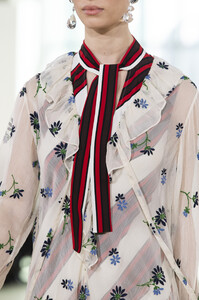 tory-burch-clp-rf19-2812.thumb.jpg.02f1c0c79d4af40a9f21614e6d521c9d.jpg