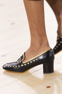 tory-burch-clp-rf19-2850.thumb.jpg.6ba0405a916f5e2728978ee7da8ab945.jpg