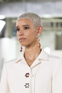 tory-burch-clp-rf19-2909.thumb.jpg.10dbcaa7fcd7ec6077a99f04413591b1.jpg