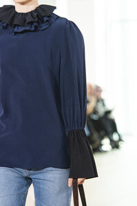 tory-burch-clp-rf19-2923.thumb.jpg.427671f8e1f8cf42db76c4906e0dbbdb.jpg