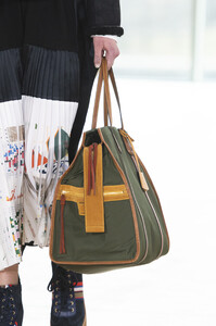 tory-burch-clp-rf19-3048.thumb.jpg.cd634709421c4276ba4a06e423a15b18.jpg