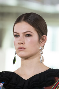 tory-burch-clp-rf19-3138.thumb.jpg.a4e71426f1e2278b7a72dc5b5e976a44.jpg