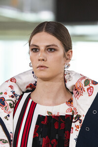 tory-burch-clp-rf19-3149.thumb.jpg.29824b27c512ad96e0470cd18ecc92e7.jpg