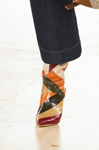 tory-burch-clp-rf19-3163.thumb.jpg.9058e33290171e621bf9c3e663880687.jpg