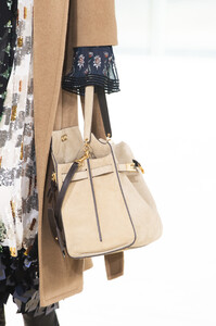 tory-burch-clp-rf19-3202.thumb.jpg.1207dc22451f84cbee38388369a2b12a.jpg