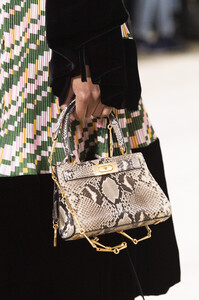 tory-burch-clp-rf19-3251.thumb.jpg.3687d2816453aae3a4d36161e358ddcb.jpg