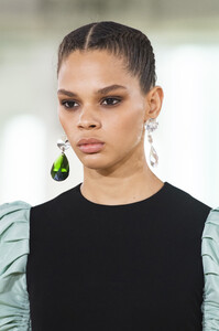tory-burch-clp-rf19-3355.thumb.jpg.c72393ce632463f2ef7aa45630136279.jpg