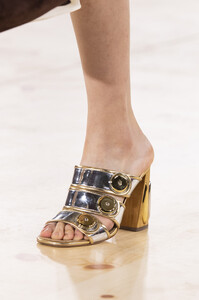 tory-burch-clp-rf19-3419.thumb.jpg.bf00b50ee4c6e10e9e6a0c576385d416.jpg