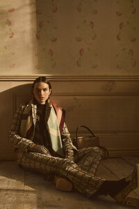 tory-burch-resort-2020-the-impression-012.thumb.jpg.6791c513dab3649d40a9b5aa527901d4.jpg