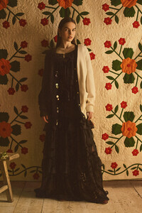 tory-burch-resort-2020-the-impression-014.thumb.jpg.40727abf24524a8874a1e632b4e3c14f.jpg