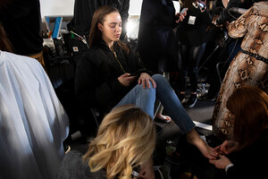 valli-hc-bks-m-rs19-1168.thumb.jpg.29d1540e460d4b552e49ef4ee6e5b1c4.jpg