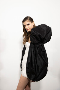 valli-hc-bks-m-rs19-1354.thumb.jpg.b36cbda1ef41c6e206d1d9504fe148d9.jpg
