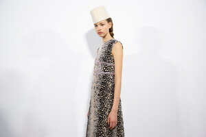 valli-hc-bks-m-rs19-1505.thumb.jpg.69de7503ee3484c194d78369b608ac31.jpg