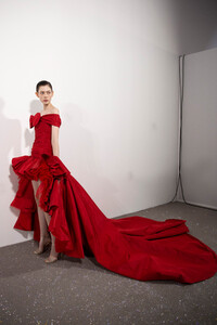 valli-hc-bks-m-rs19-1510.thumb.jpg.c15315c8305f8857f483e0f603ebfb40.jpg