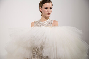 valli-hc-bks-m-rs19-1714.thumb.jpg.f5656a98283e95d6e0c594601a817589.jpg