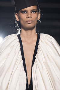 valli-hc-clp-rs19-7389.thumb.jpg.57a392b1127b6d6a9a4935c6f26c72c3.jpg