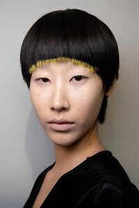 van-herpen-hc-bks-m-rs19-0298.thumb.jpg.beb99f0b64a53d28251be3cfe0c30599.jpg