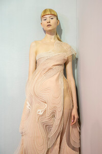 van-herpen-hc-bks-m-rs19-0353.jpg