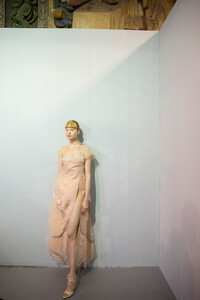 van-herpen-hc-bks-m-rs19-0367.thumb.jpg.69740f941e417972371b519e5787ec18.jpg