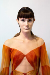 van-herpen-hc-bks-m-rs19-0464.thumb.jpg.fdc46a9f4152d5168514e3d89cd994f5.jpg