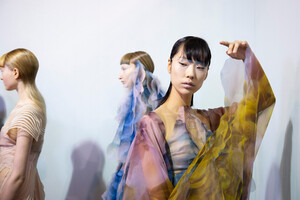 van-herpen-hc-bks-m-rs19-0597.thumb.jpg.d8384deb1d0f7d7c8252f3ef70d727f4.jpg