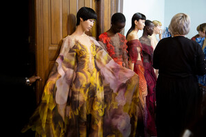 van-herpen-hc-bks-m-rs19-0607.thumb.jpg.b7fe181316bb36dab5432498be00e608.jpg