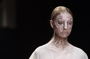 van-herpen-hc-clp-rs19-3862.thumb.jpg.7adf1a44b0d62e2ef65dbae06ed459c0.jpg