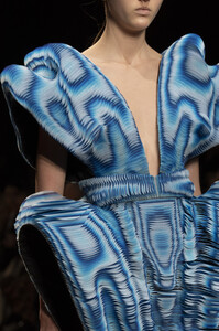 van-herpen-hc-clp-rs19-4032.jpg