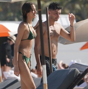 yasmin-wijnaldum-in-a-green-bikini-at-the-beach-in-miami-beach-05-11-2019-3.jpg