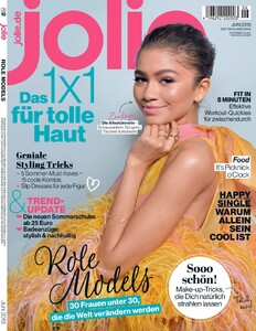 zendaya-jolie-magazine-june-2019-issue-2.jpg