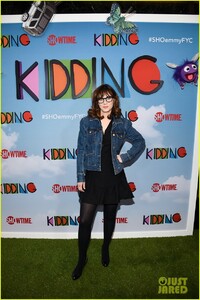 zooey-deschanel-joins-jim-carrey-at-kidding-emmy-fyc-screening-03.jpg