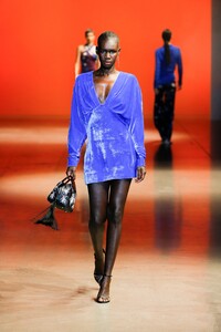 00004-CUSHNIE-FALL-2019-READY-TO-WEAR.thumb.jpg.82823e989194ea53c56405aa1b3f7f66.jpg