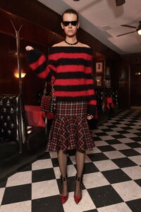 00006-MICHAEL-KORS-resort-20.thumb.jpg.20cf914293f744c452f72f00ae33be7f.jpg